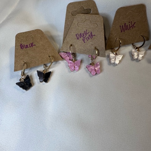 NWT BUTTERFLY HUGGIES 🦋NEW COLORS ADDED! 🔥🔥HP🔥🔥 - Picture 2 of 11